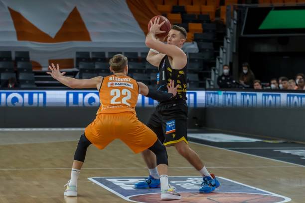 教练细致的 教练细致的