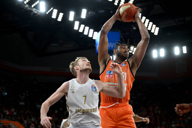 数据显然是 数据显然是